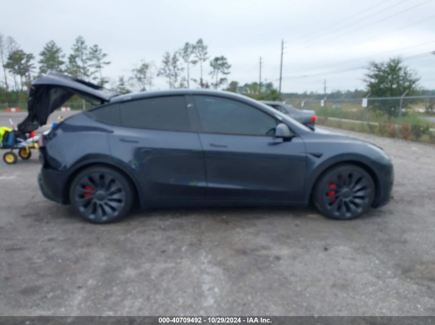 2024 Tesla Model Y Performance Dual Motor All-Wheel Drive VIN: 7SAYGDEF5RA288177 Lot: 40709492