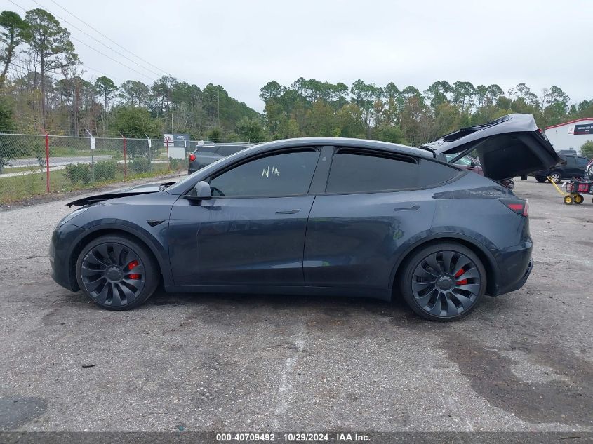 2024 Tesla Model Y Performance Dual Motor All-Wheel Drive VIN: 7SAYGDEF5RA288177 Lot: 40709492