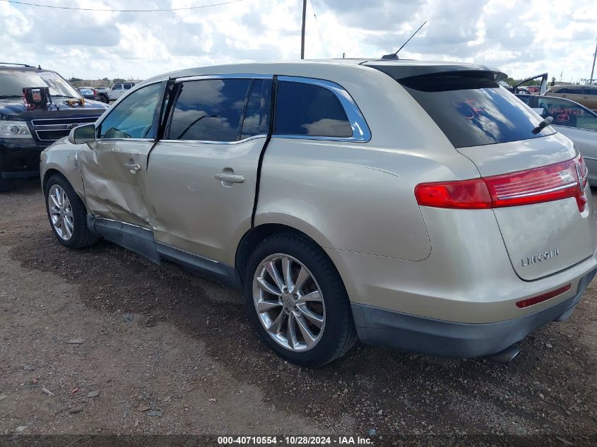 2010 Lincoln Mkt VIN: 2LMHJ5AT4ABJ17070 Lot: 40710554