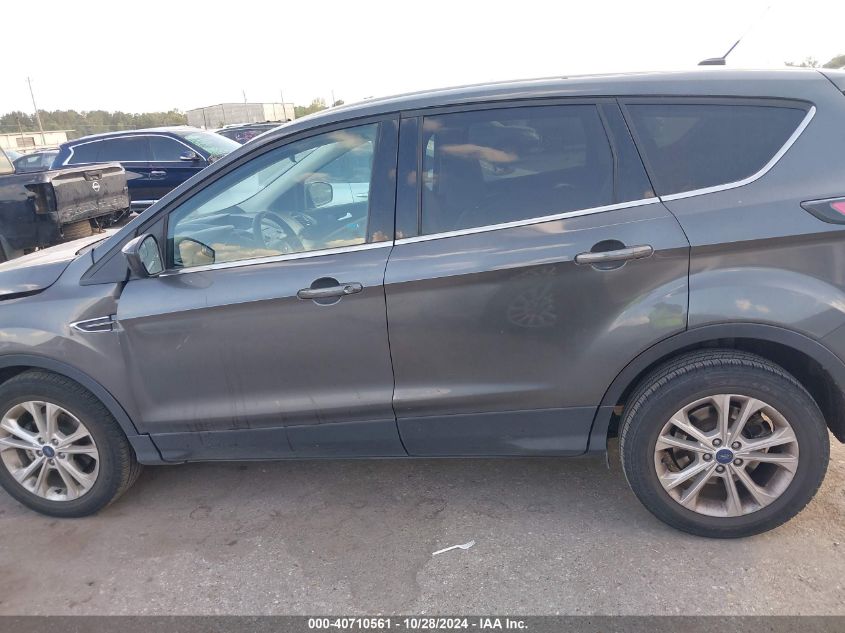 2017 FORD ESCAPE SE - 1FMCU0GDXHUB15375