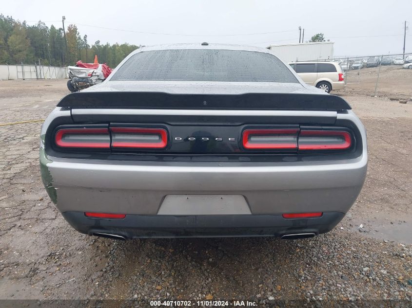 2018 Dodge Challenger Sxt VIN: 2C3CDZAG0JH131447 Lot: 40710702