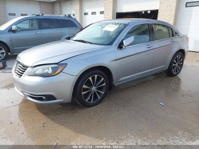 2013 Chrysler 200 Touring VIN: 1C3CCBBB9DN699530 Lot: 40710722