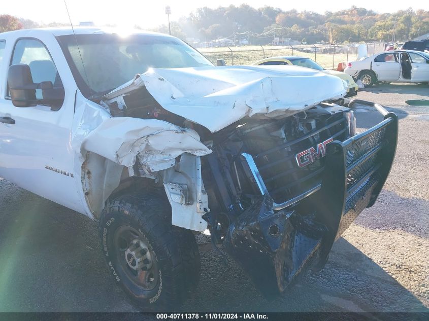 2008 GMC Sierra 2500Hd Work Truck VIN: 1GDHK29K18E216558 Lot: 40711378