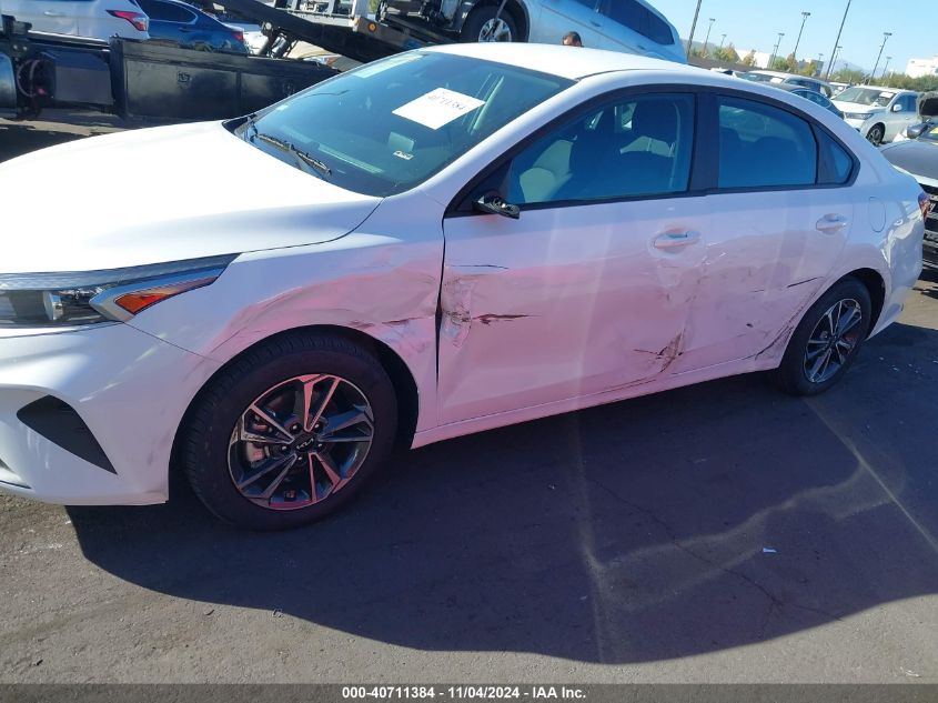 2024 Kia Forte Lxs VIN: 3KPF24AD5RE820852 Lot: 40711384