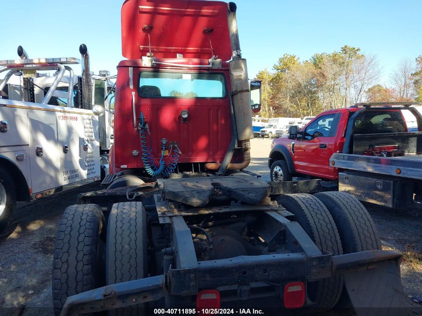 1999 International 8000 8100 VIN: 1HSHBAHN8XH225241 Lot: 40711895