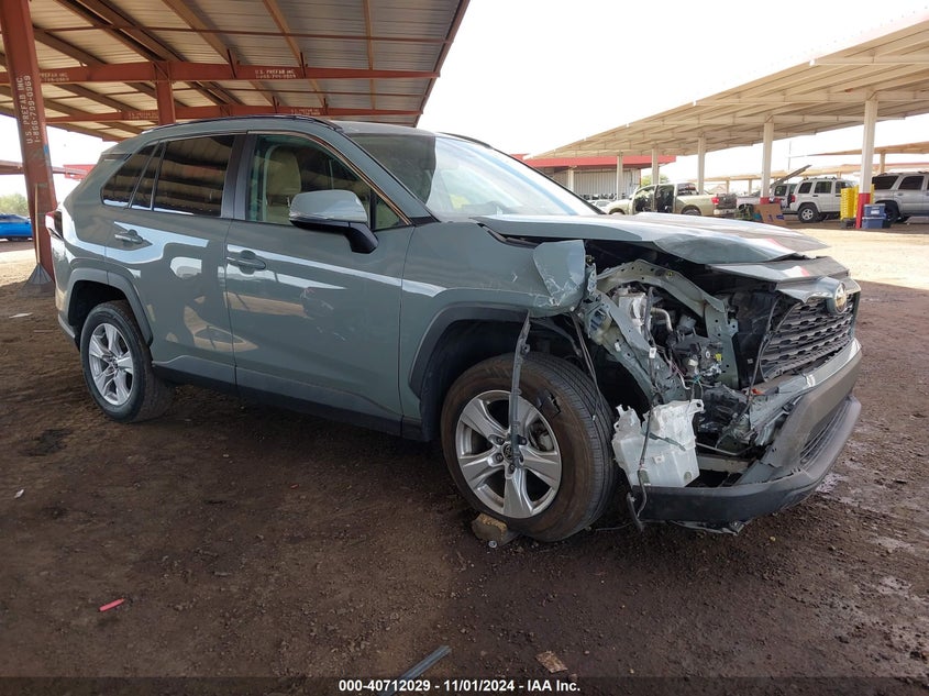 VIN 2T3W1RFV6MW160884 2021 TOYOTA RAV4 XLE