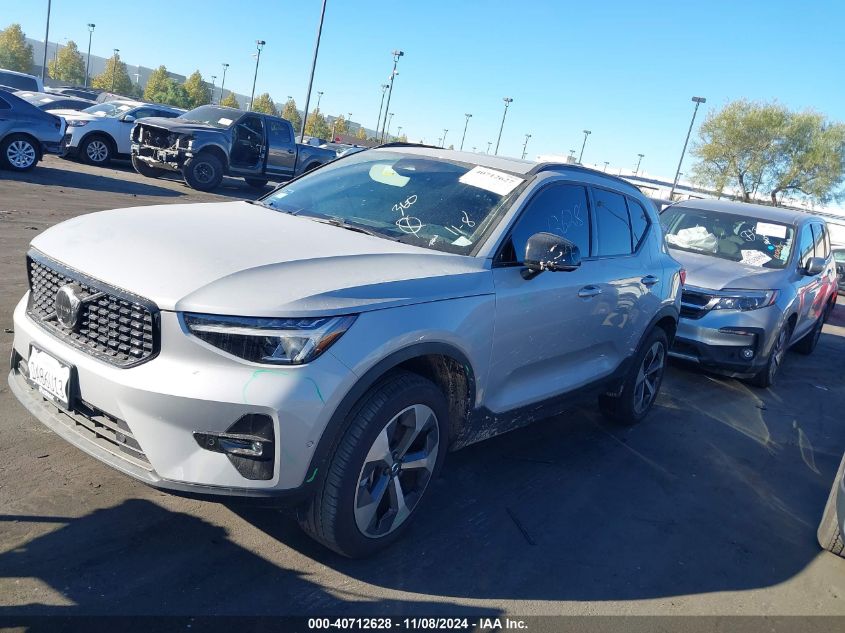 2024 Volvo Xc40 B5 Plus Dark Theme VIN: YV4L12UL0R2291057 Lot: 40712628