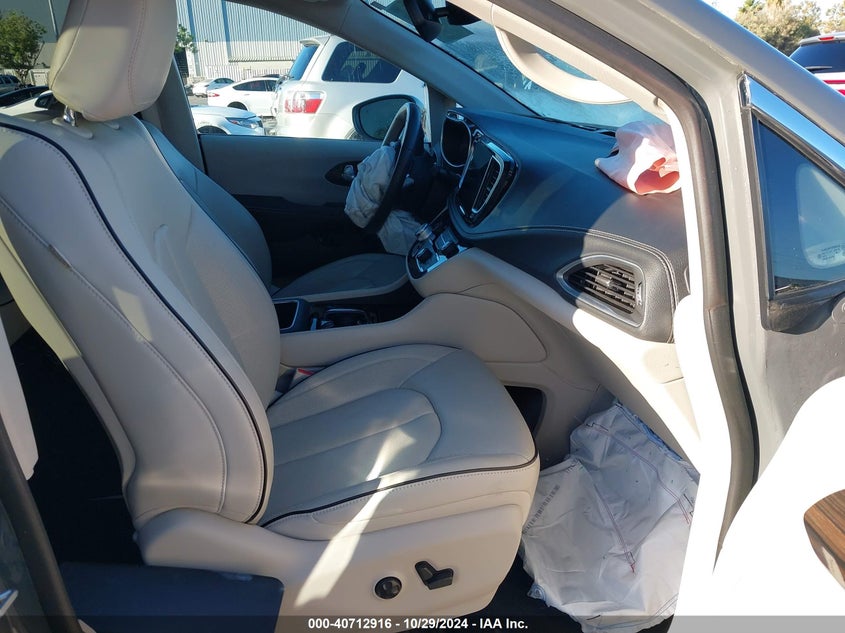 2021 CHRYSLER PACIFICA HYBRID LIMITED - 2C4RC1S73MR553428