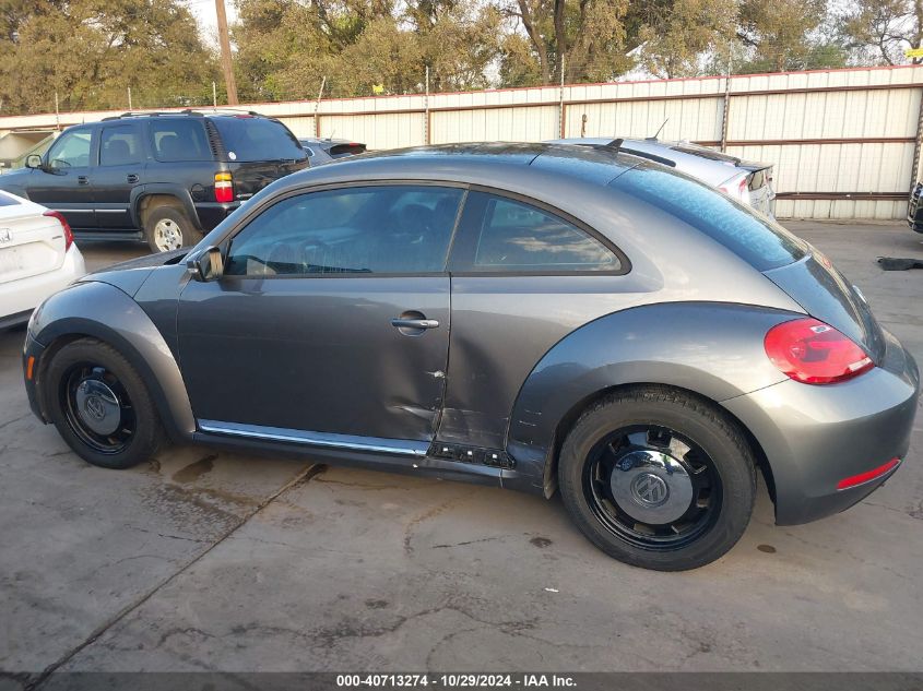 2013 Volkswagen Beetle 2.5L VIN: 3VWJX7AT2DM673261 Lot: 40713274