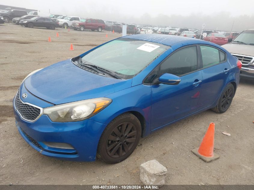 VIN KNAFX4A69F5255805 2015 KIA FORTE no.2