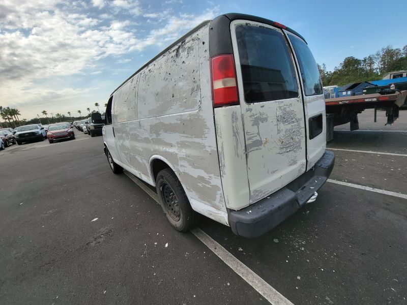 2012 Chevrolet Express 1500 Work Van VIN: 1GCSGAFX0C1138098 Lot: 40713865