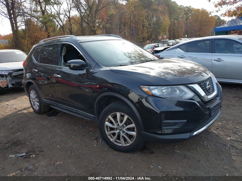 VIN KNMAT2MV2JP559832 2018 NISSAN ROGUE SV