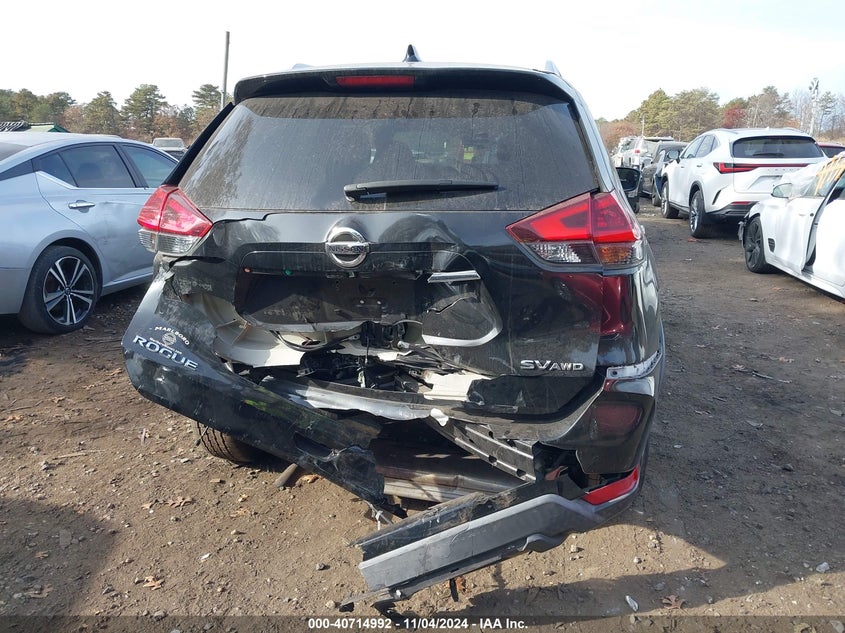 VIN KNMAT2MV2JP559832 2018 NISSAN ROGUE SV