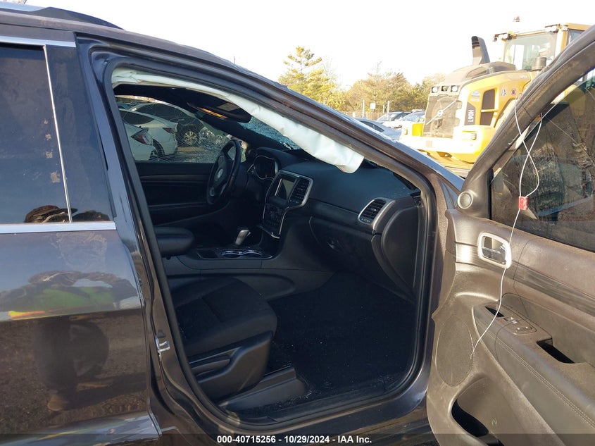 VIN 1C4RJFAG4MC568792 2021 JEEP GRAND CHEROKEE LAREDO E 4X4