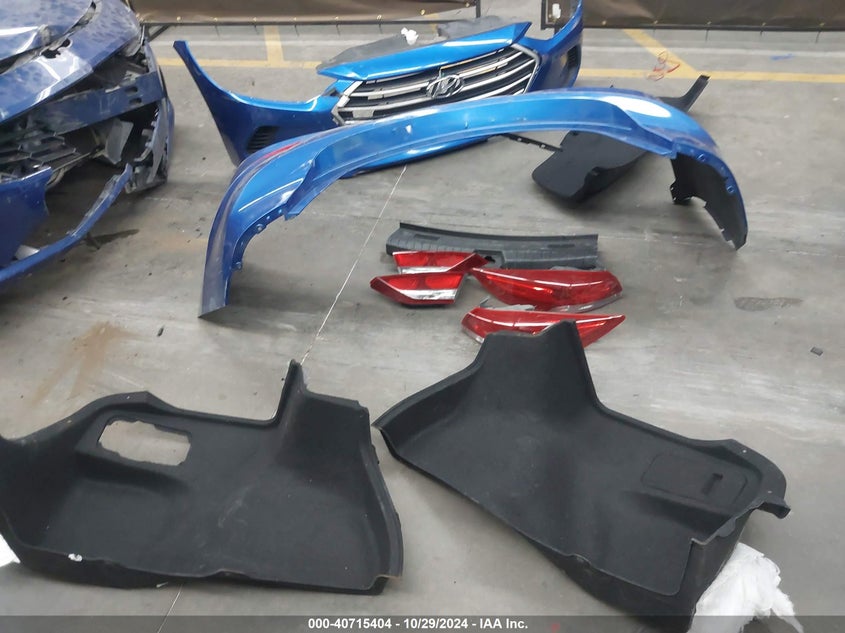 2017 HYUNDAI ELANTRA SE - 5NPD74LF1HH113622