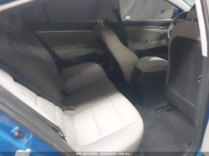 2017 HYUNDAI ELANTRA SE - 5NPD74LF1HH113622