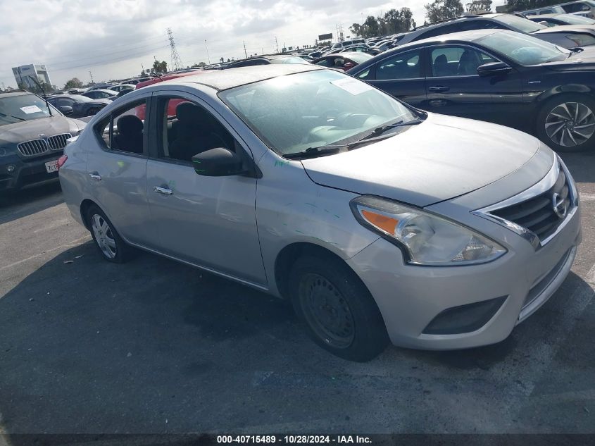 VIN 3N1CN7AP0JK402889 2018 Nissan Versa, 1.6 SV no.1