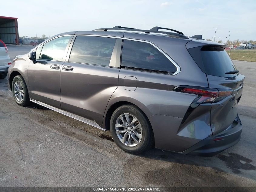 VIN 5TDBRKEC1PS139431 2023 TOYOTA SIENNA no.3