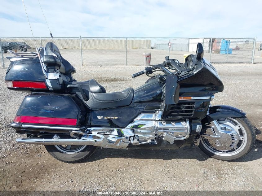 1999 Honda Gl1500 A VIN: 1HFSC2217XA100074 Lot: 40716045