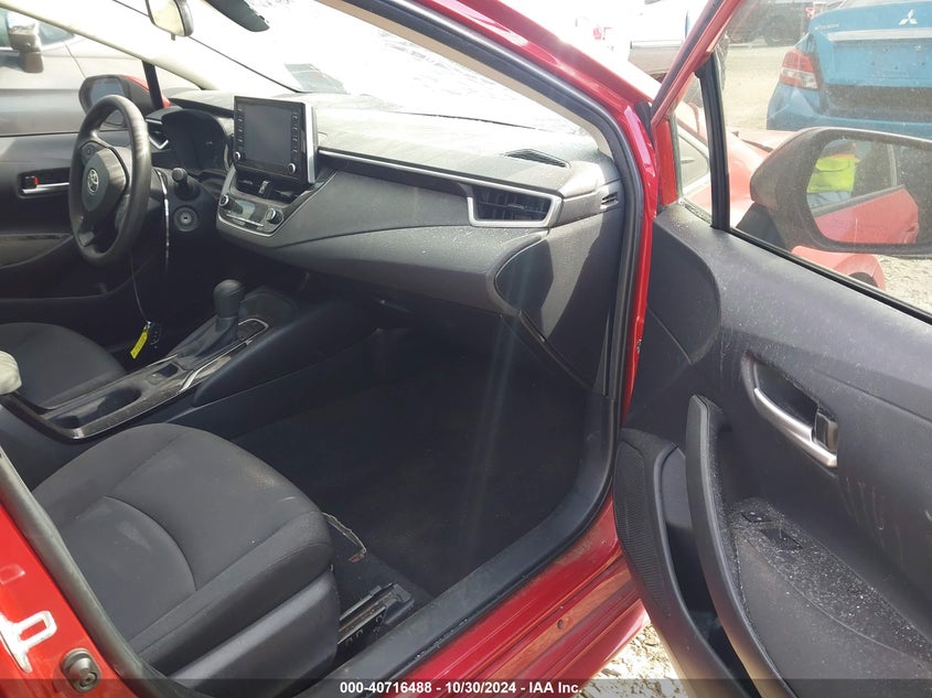 2020 TOYOTA COROLLA LE - JTDEPRAE0LJ038746