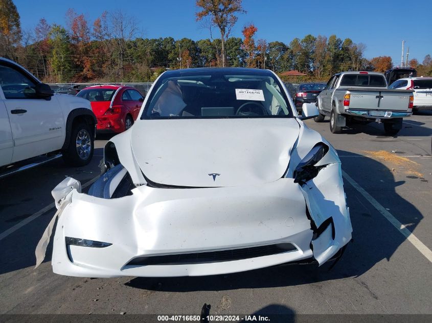 2024 Tesla Model Y Long Range Dual Motor All-Wheel Drive/Rwd VIN: 7SAYGDED8RA331778 Lot: 40716650