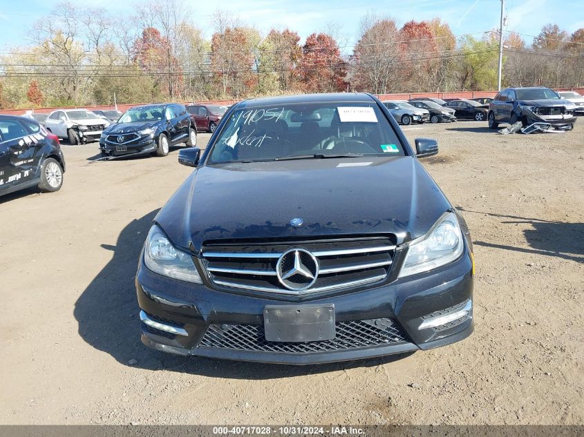 2014 Mercedes-Benz C 300 C 300 Luxury/Sport 4Matic VIN: WDDGF8AB7EA950052 Lot: 40717028