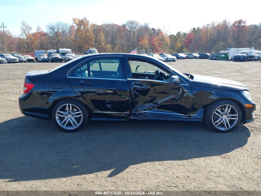 2014 Mercedes-Benz C 300 C 300 Luxury/Sport 4Matic VIN: WDDGF8AB7EA950052 Lot: 40717028