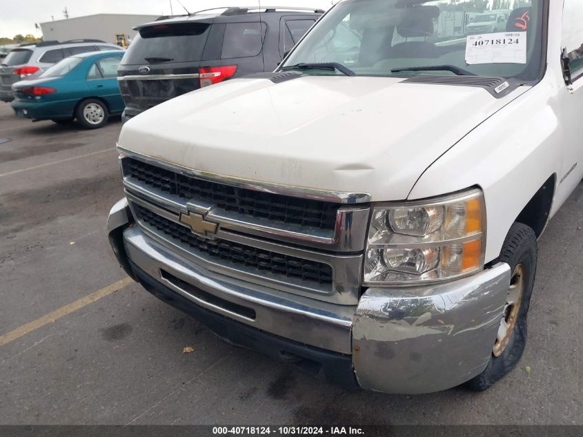 2008 Chevrolet Silverado C2500 Heavy Duty VIN: 1GCHC24K48E125633 Lot: 40718124