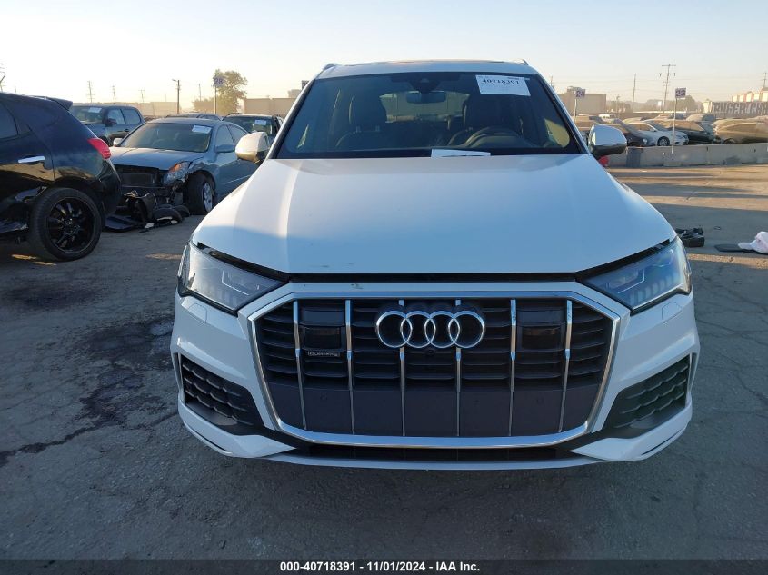 2023 Audi Q7 Premium 55 Tfsi Quattro Tiptronic VIN: WA1AXBF70PD017877 Lot: 40718391