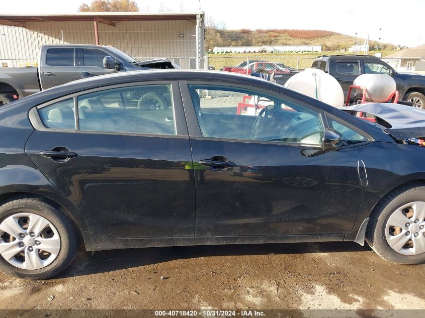 2017 Kia Forte Lx VIN: 3KPFK4A79HE015137 Lot: 40718420