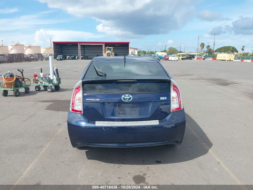 VIN JTDKN3DU1F0437572 2015 Toyota Prius, Five/Four/... no.16