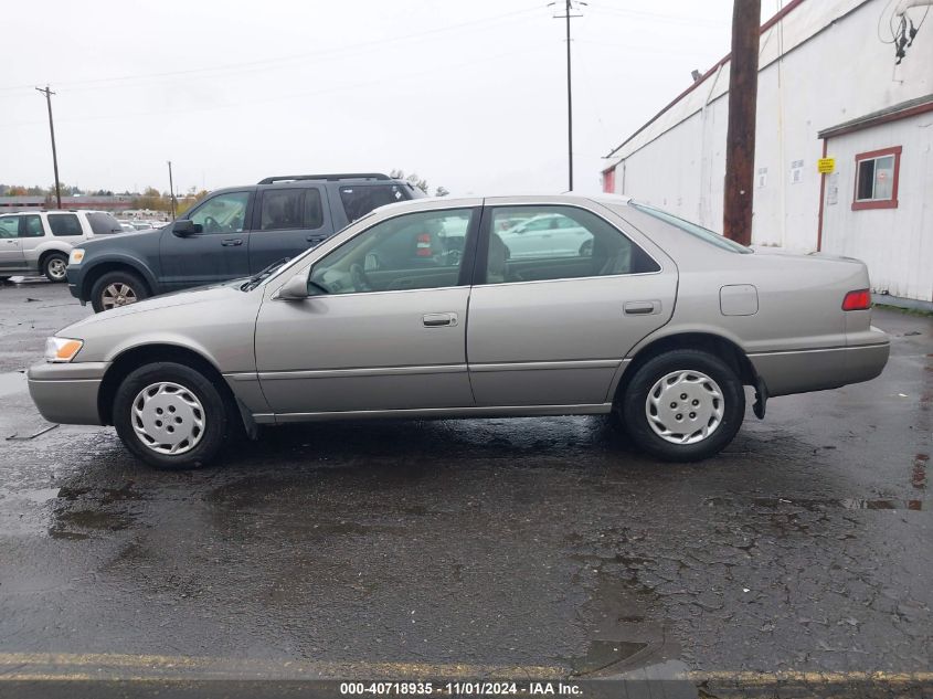 1999 Toyota Camry Le VIN: JT2BG22K0X0291388 Lot: 40718935