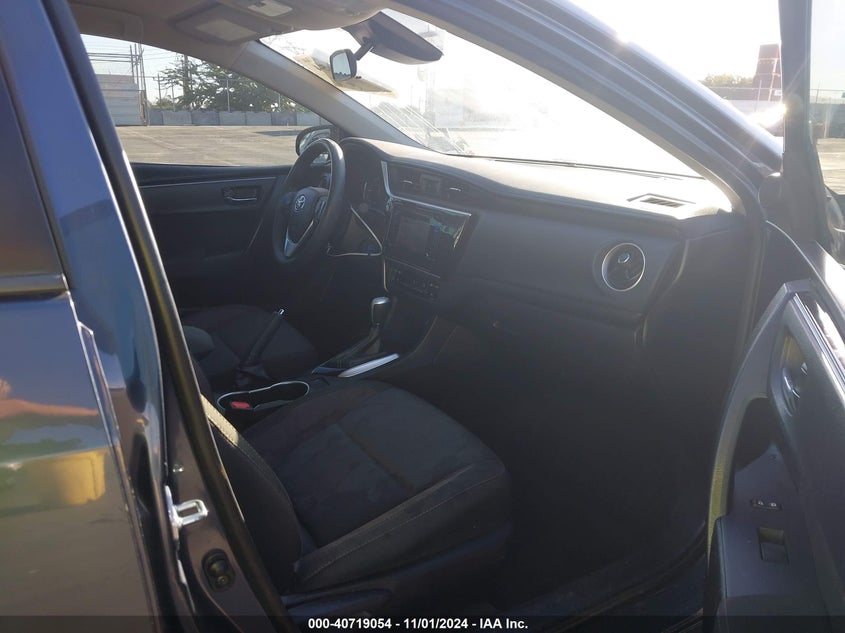 2018 TOYOTA COROLLA LE - 5YFBURHE7JP762251