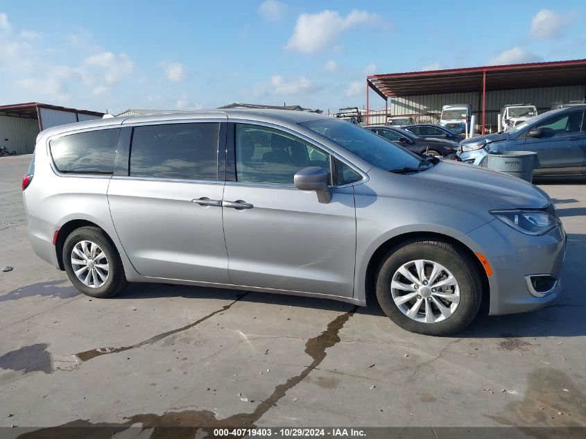 2018 Chrysler Pacifica Touring Plus VIN: 2C4RC1FG3JR279847 Lot: 40719403