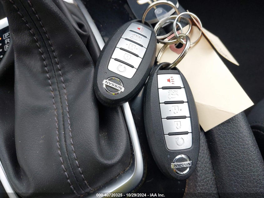 2019 NISSAN ROGUE SV - 5N1AT2MV8KC770537