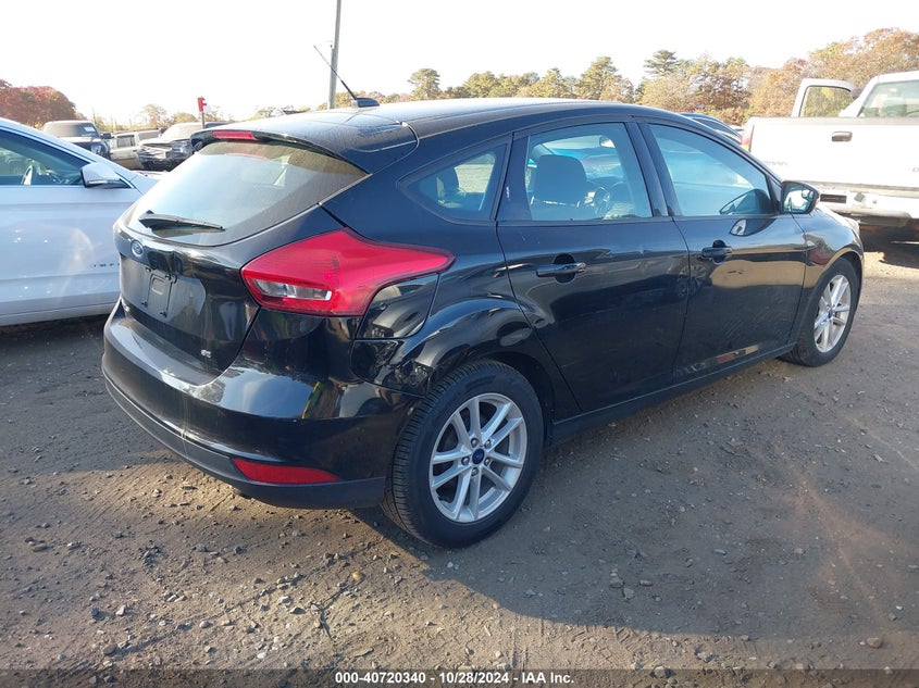 VIN 1FADP3K23JL258516 2018 FORD FOCUS SE
