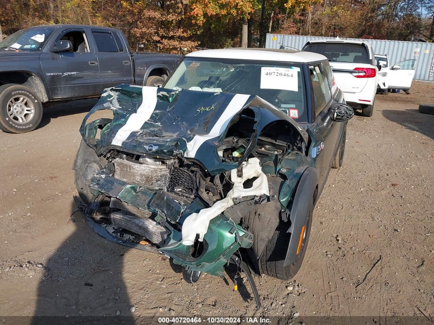 2013 MINI HARDTOP COOPER S - WMWSV3C58DT395405