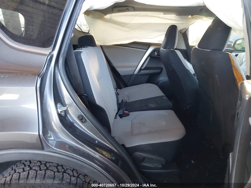 VIN JTMWFREV9HJ130558 2017 TOYOTA RAV4 XLE