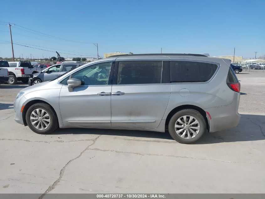 2017 Chrysler Pacifica Touring-L VIN: 2C4RC1BG9HR692033 Lot: 40720737