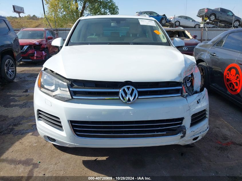 2014 Volkswagen Touareg Tdi Lux VIN: WVGEP9BPXED013155 Lot: 40720909