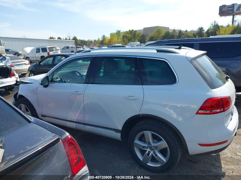 2014 Volkswagen Touareg Tdi Lux VIN: WVGEP9BPXED013155 Lot: 40720909