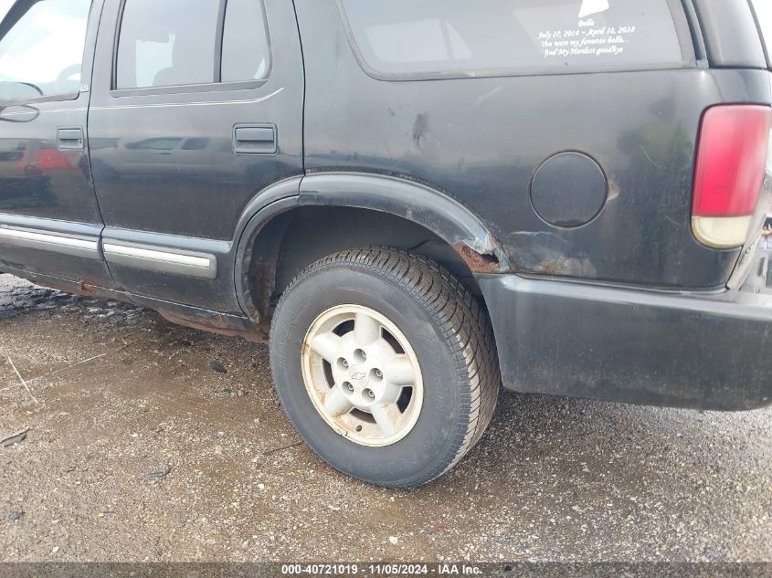 2000 Chevrolet Blazer Ls VIN: 1GNDT13W8Y2382929 Lot: 40721019