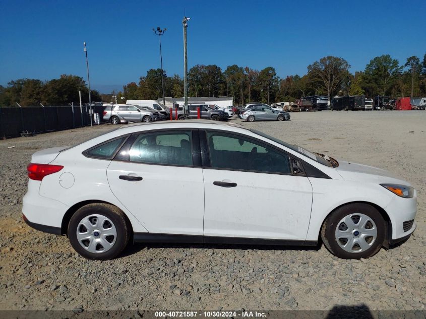 2018 Ford Focus S VIN: 1FADP3E23JL249097 Lot: 40721587