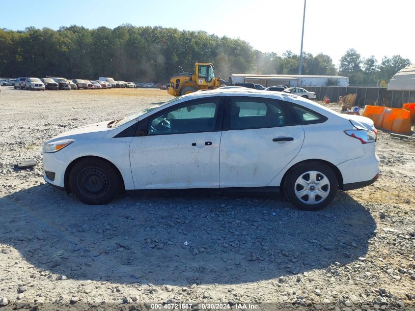 2018 Ford Focus S VIN: 1FADP3E23JL249097 Lot: 40721587