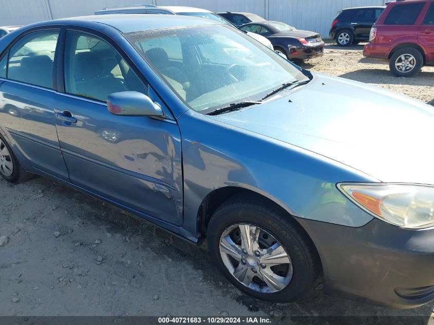 2004 Toyota Camry Le VIN: 4T1BE32K84U799370 Lot: 40721683