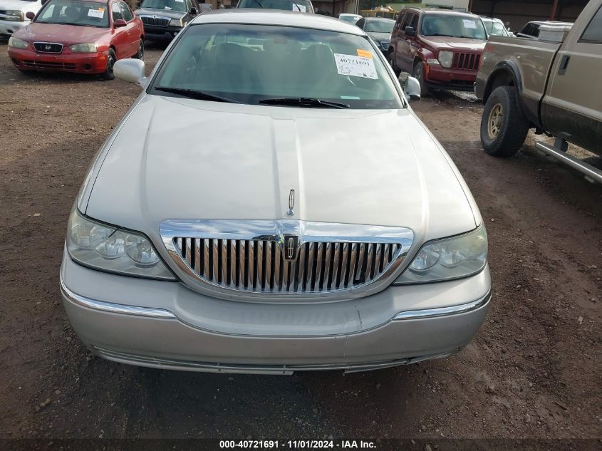 2007 Lincoln Town Car Signature VIN: 1LNHM81V87Y632087 Lot: 40721691