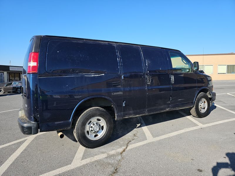 2018 Chevrolet Express G2500 VIN: 1GCWGAFP6J1177888 Lot: 40722369