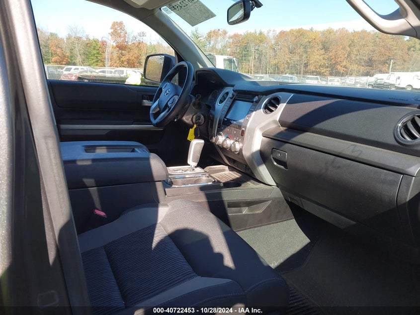 2016 TOYOTA TUNDRA SR5 5.7L V8 - 5TFDY5F10GX500930