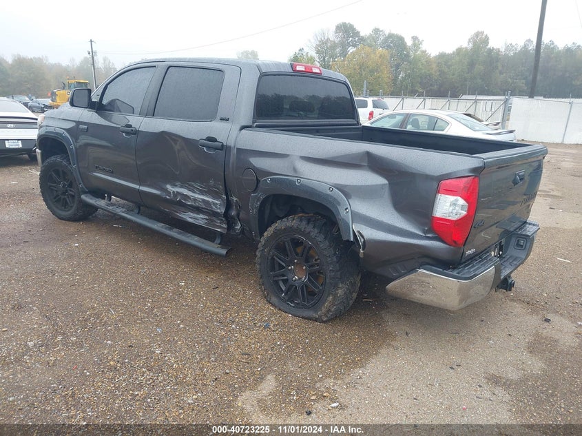 2018 TOYOTA TUNDRA SR5 5.7L V8 - 5TFDW5F18JX705909