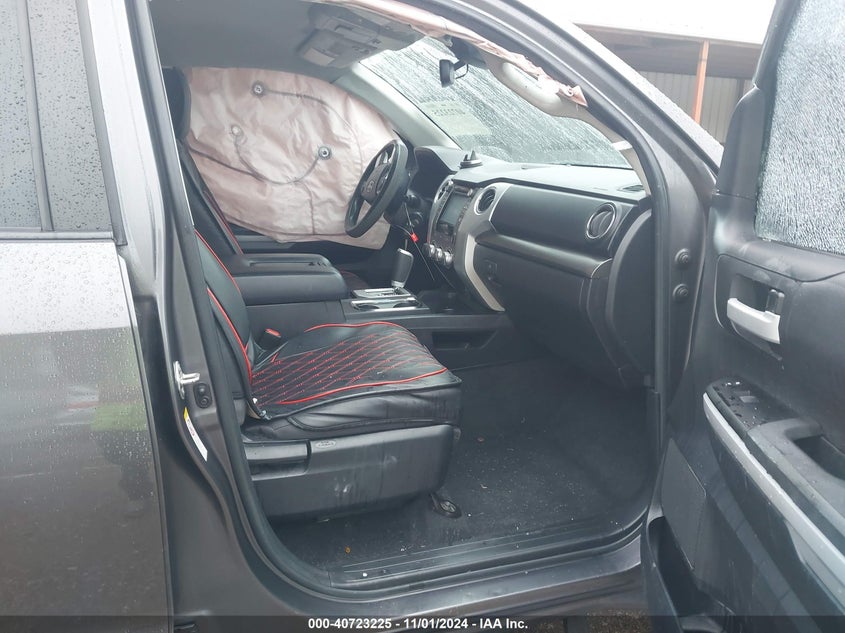 2018 TOYOTA TUNDRA SR5 5.7L V8 - 5TFDW5F18JX705909